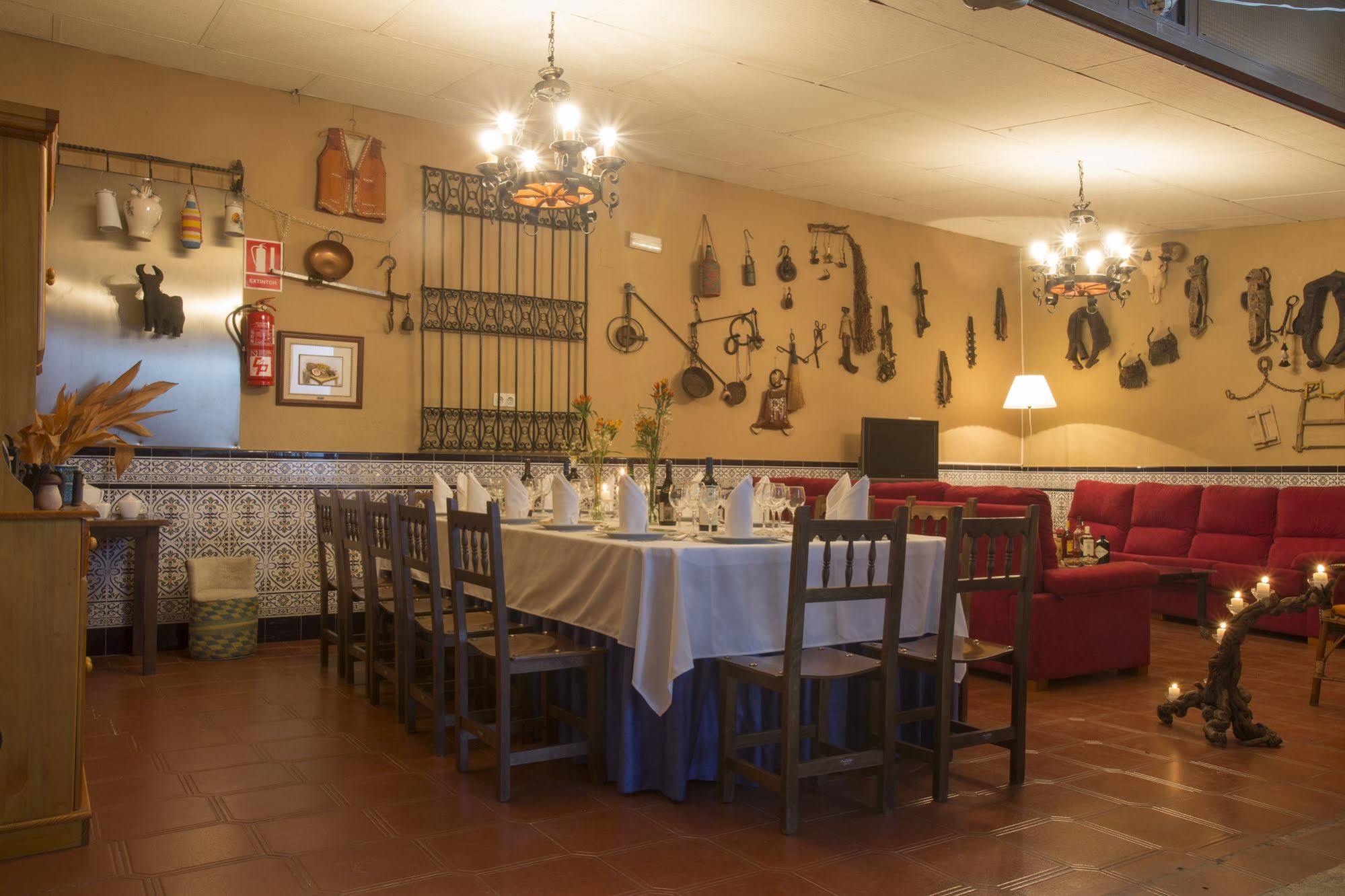 Hotel San Juan Miguelturra Luaran gambar